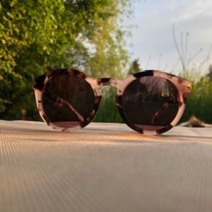 Stella & Dot Influencer Sunglasses